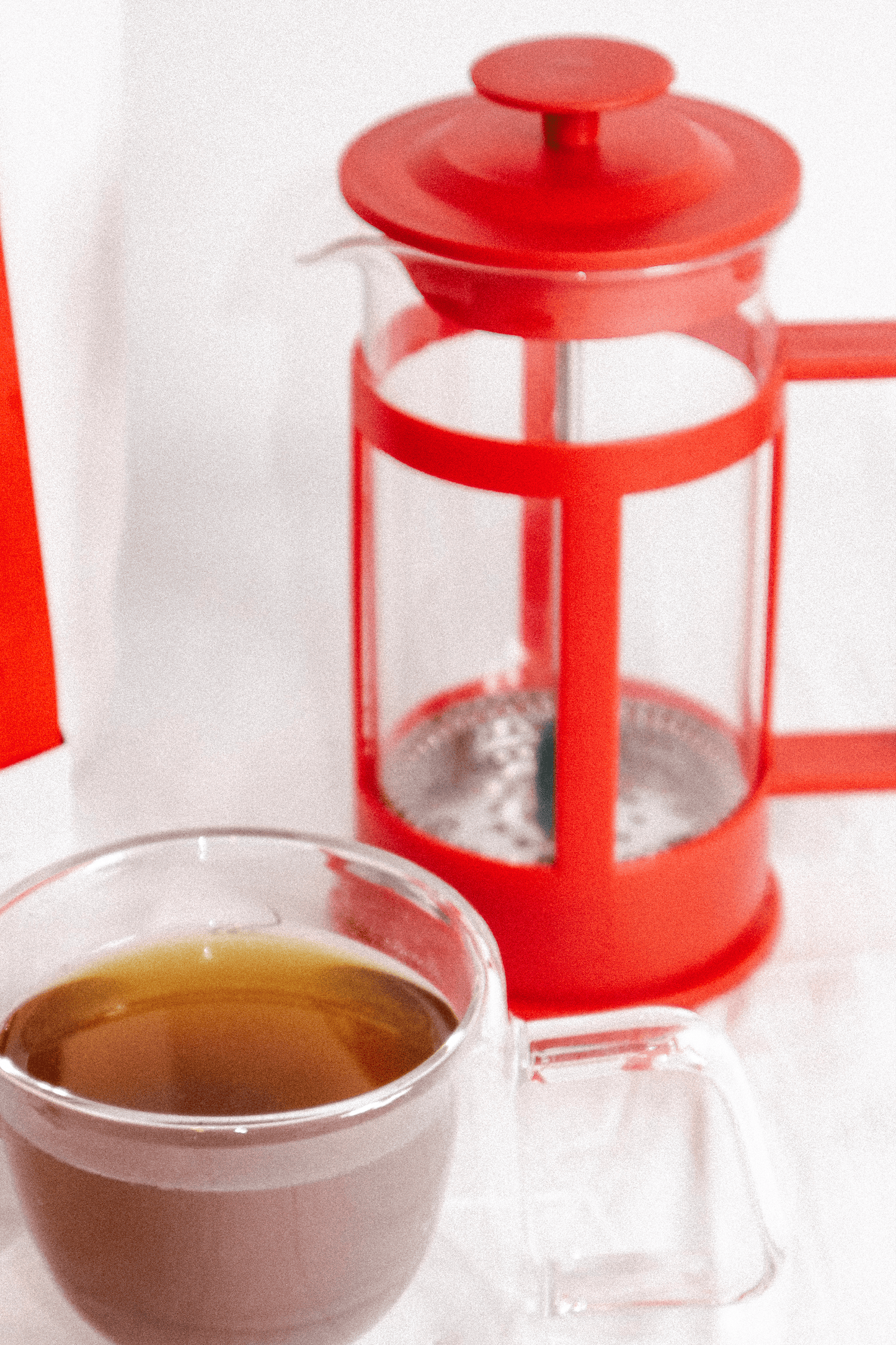 Prensa Francesa Roja 350ml: Elegancia y Funcionalidad para los Amantes del Café